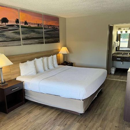 Days Inn By Wyndham Brooksville Exteriér fotografie