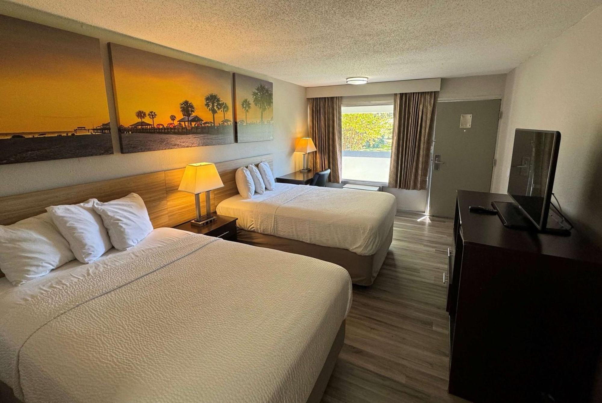 Days Inn By Wyndham Brooksville Exteriér fotografie
