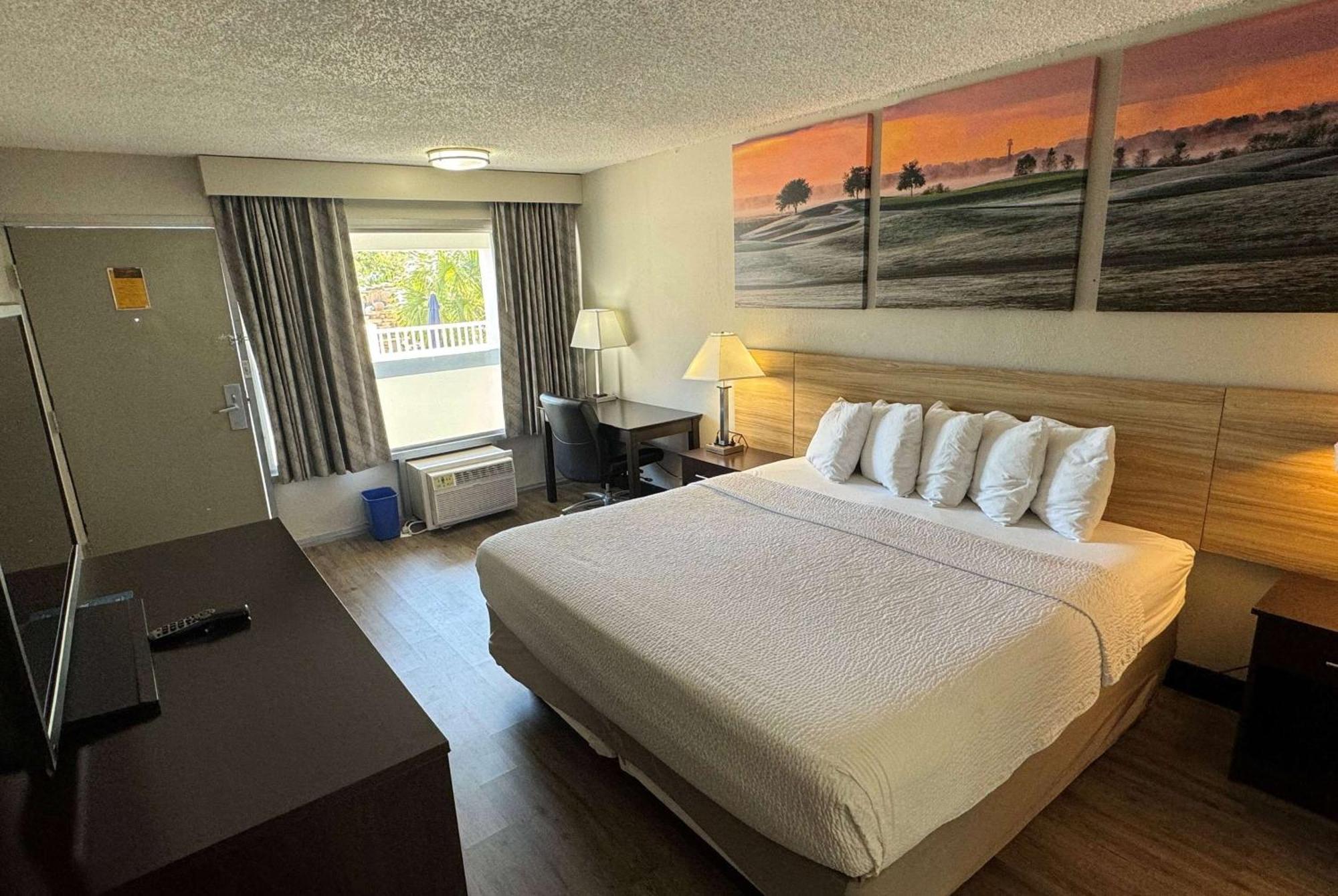 Days Inn By Wyndham Brooksville Exteriér fotografie